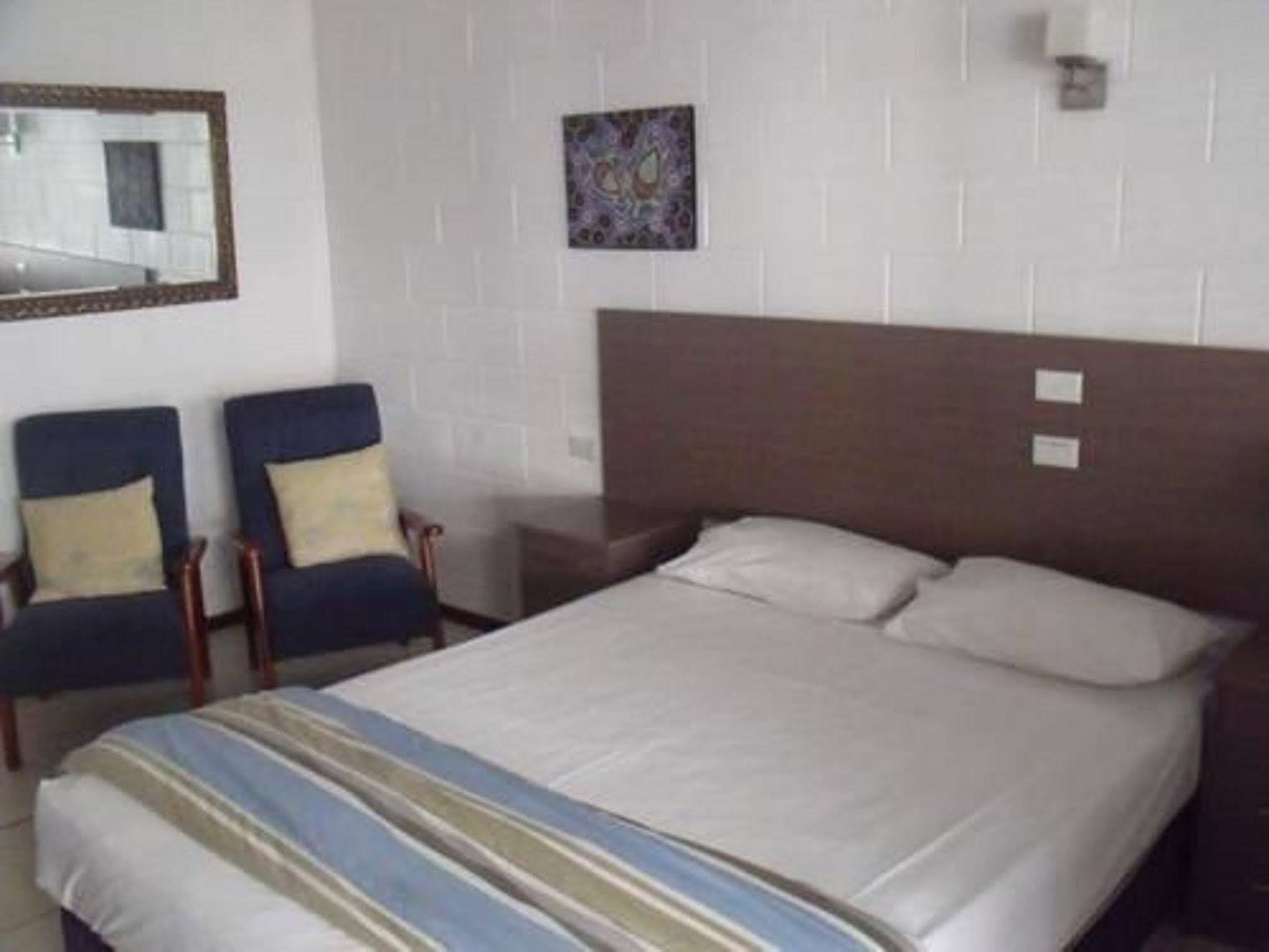 Moffat Beach Motel Caloundra Exterior photo